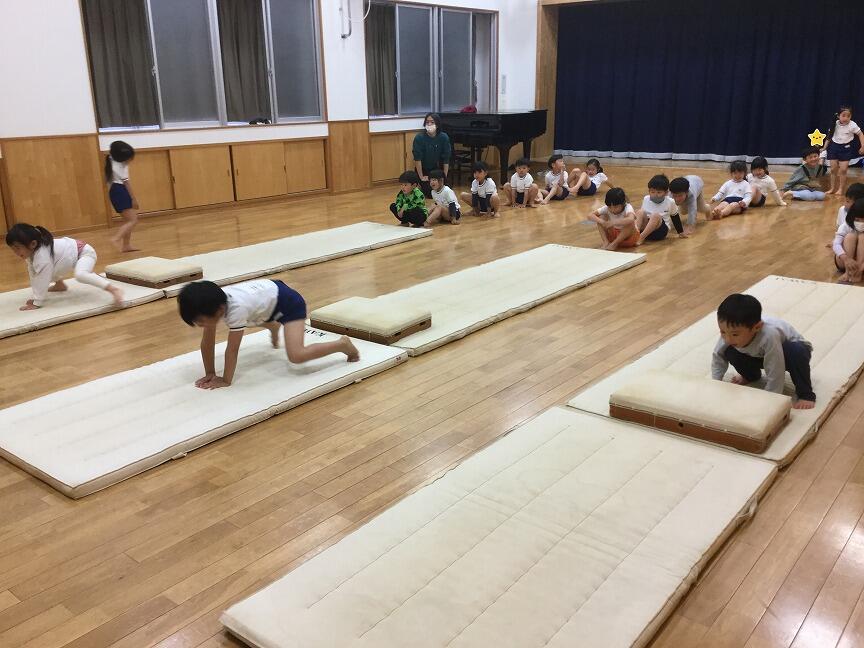 運動あそび(本園 青)