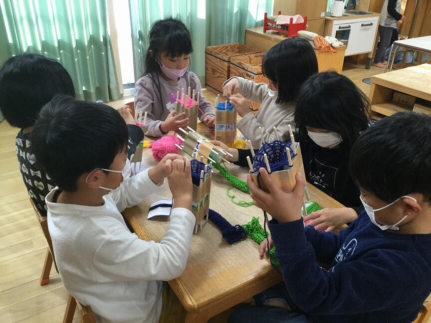 マフラー作り（本園 年長）
