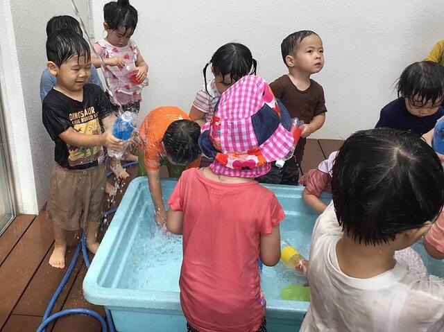 水遊び