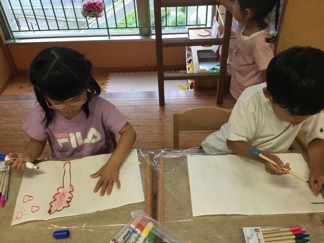 にじみ絵あそびをしたよ！（本園わらび組）