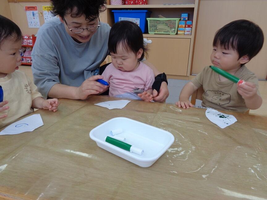 にじみあそびをしたよ（分園）