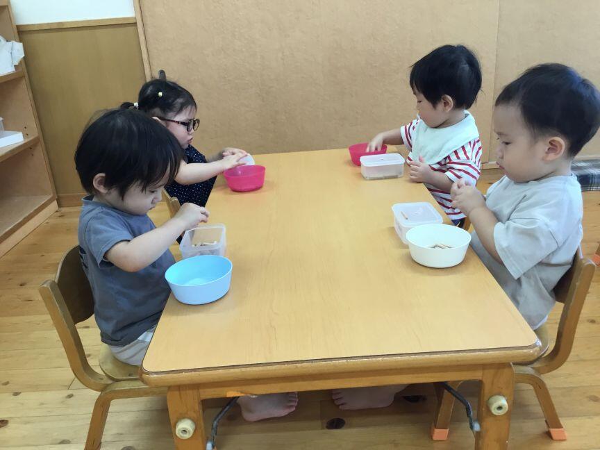 穴落としで遊んだよ　(本園：うめ１)